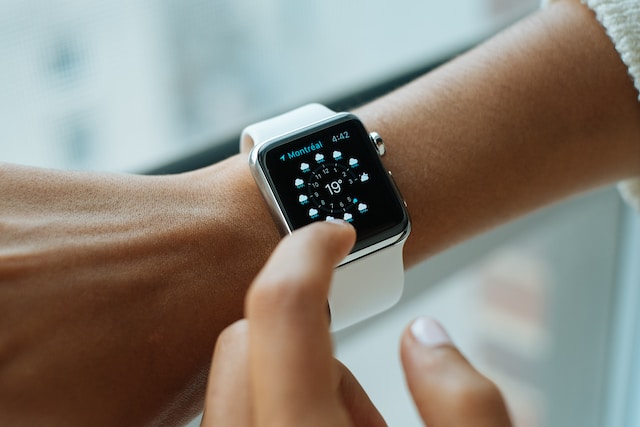 How to unlock Apple watch without passcode without resetting
